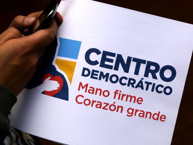 Lluvia de críticas en el Uribismo a la reforma tributaria del Gobierno