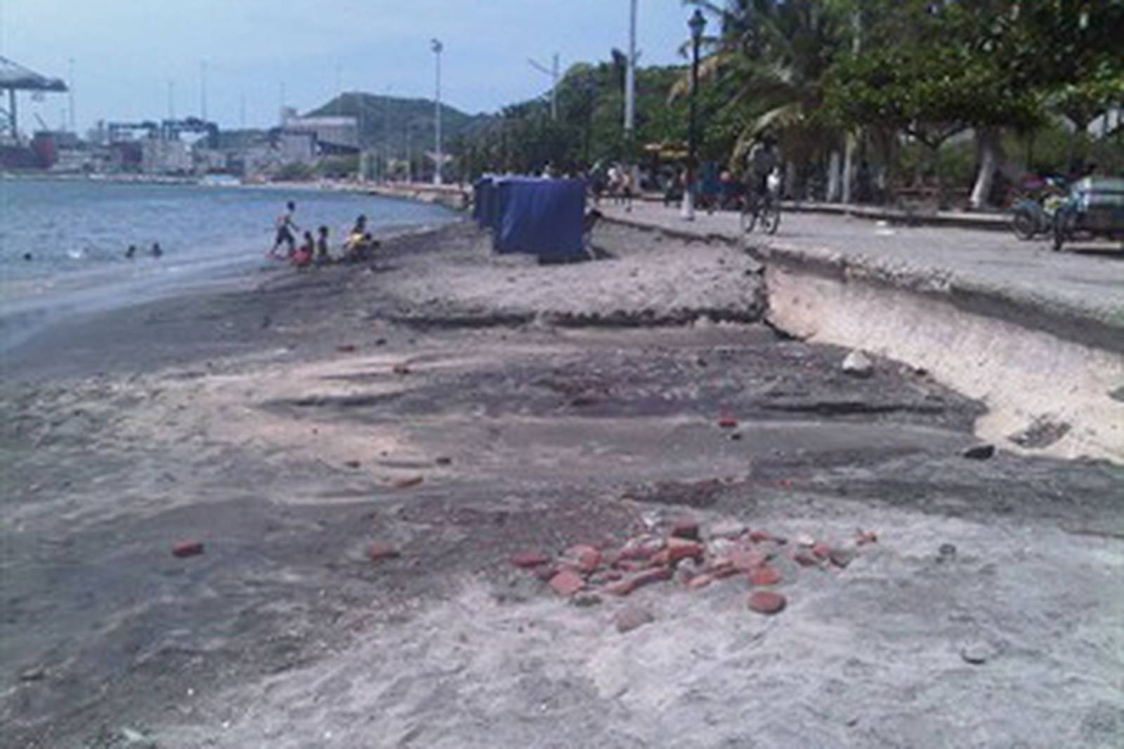 Turismo de Santa Marta golpeado por alta contaminación en las playas