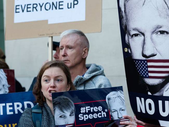 El Reino Unido firma la orden de extradición de Assange a EE.UU.