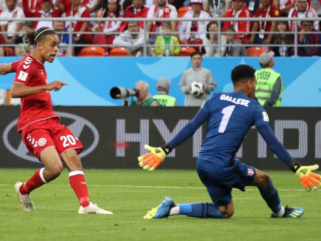 En imágenes, los mejores momentos de la victoria de Dinamarca 2-0 ante Perú