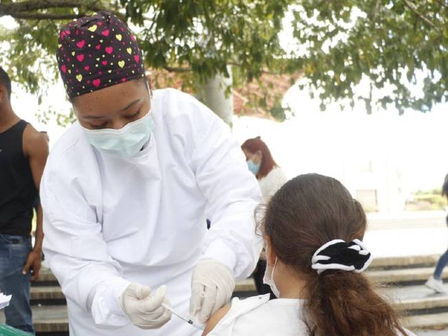 Puestos fijos y móviles para vacunación contra el VPH y Sarampión en Sucre