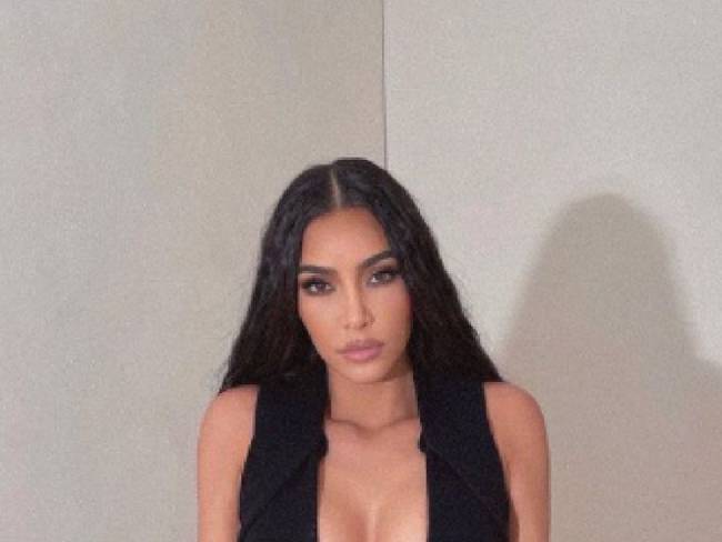 Fotos: El sensual escote de Kim Kardashian