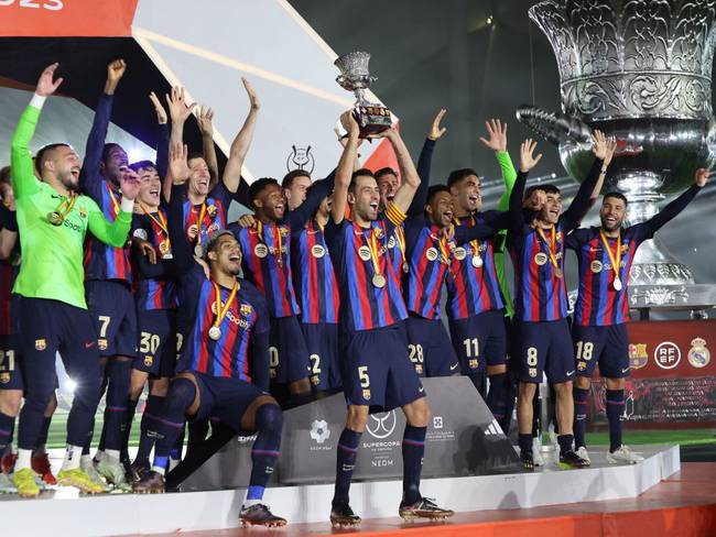 Barcelona se proclamó campeón de la Supercopa de España tras vencer al Real Madrid (Photo by Giuseppe CACACE / AFP) (Photo by GIUSEPPE CACACE/AFP via Getty Images)