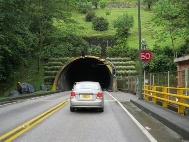 Entre las 10 de esta noche y las 4 de la mañana cerrados los tres túneles de la vía Bogotá - Villavicencio
