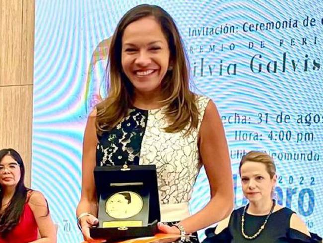 Periodista Diana Giraldo ganó premio a Mejor Columna de Opinión