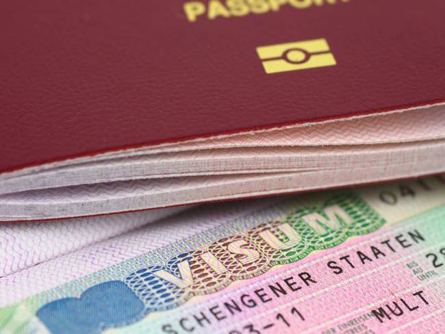 Visado y pasaporte para el espacio Schengen.          Foto: Getty 