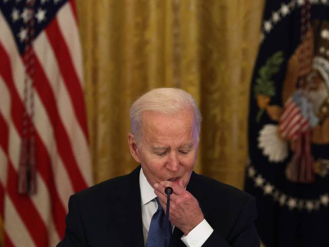 Micrófono encendido capta a Biden insultando a reportero de Fox News