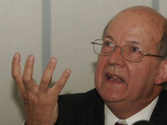 Falleció el economista, Roberto Junguito