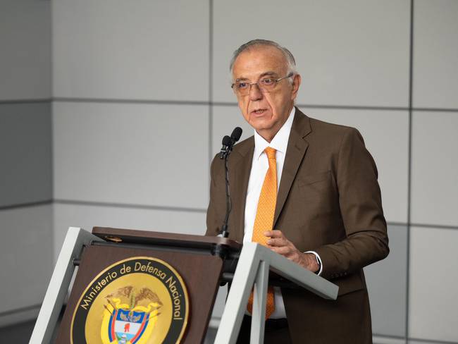 Ministro de Defensa, Iván Velásquez. Cortesía: MinDefensa.