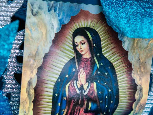 Ola de burlas por el capítulo de La Rosa de Guadalupe que imita el acento colombiano // Getty Images