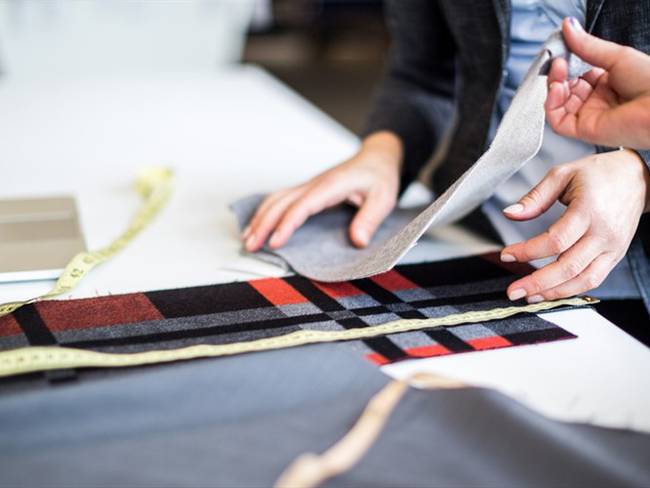 Se llevará a cabo una reunión entre el sector textil, incluyendo confeccionistas e importadores, y Presidencia. Foto: Getty Images