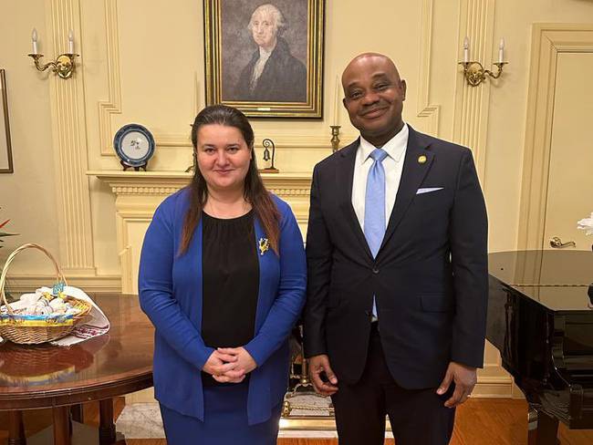 Embajador Murillo se reune con homóloga ucraniana en Washington DC