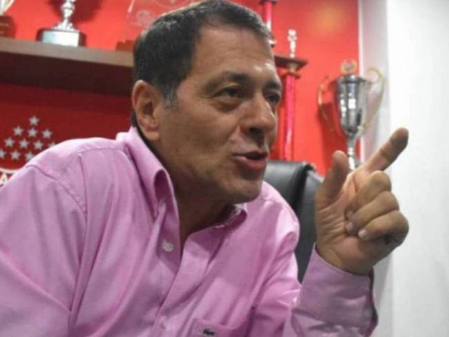 “Acolfutpro se la pasa extorsionando a los clubes”: Tulio Gómez