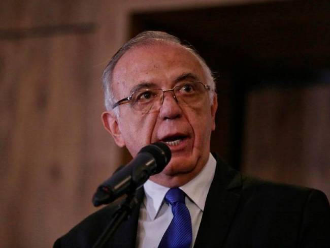 El ministro de Defensa, Iván Velásquez, fue citado por la oposición a un debate de moción de censura en la Cámara (Colprensa: MinDefensa)