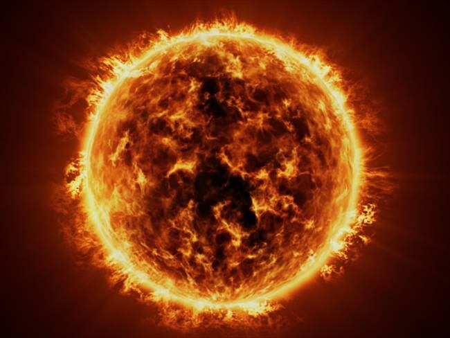 Mancha solar cuatro veces más grande que la Tierra. Foto: Getty Images.