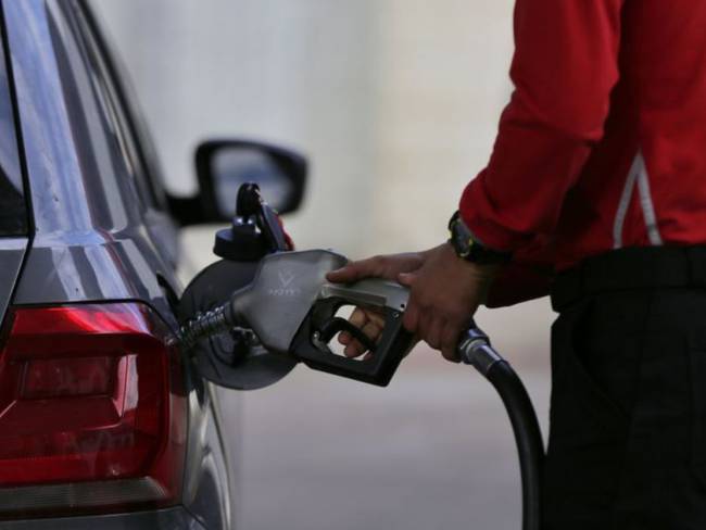 En Santander gasolina subió 220 pesos