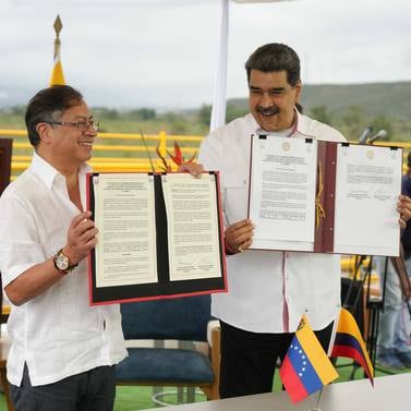 Maduro y Petro en frontera firmaron acuerdo comercial