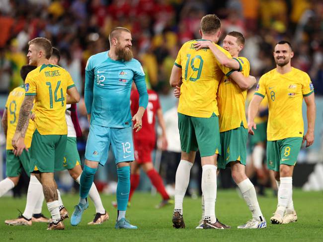 Australia celebra su clasificación a los octavos de final del Mundial (Photo by Dean Mouhtaropoulos/Getty Images)