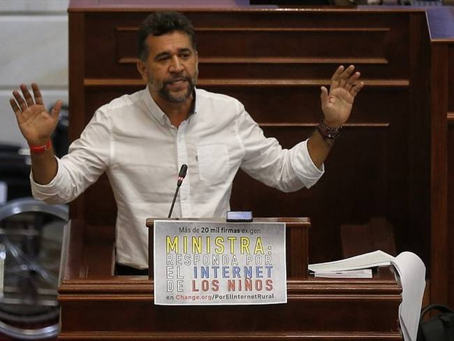 León Fredy Muñoz, representante a la Cámara por la Alianza Verde rechazó la votación de la moción de censura contra Karen Abudinen . Foto: Colprensa