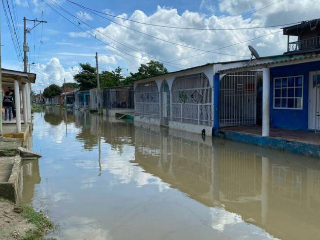 Las autoridades hacen monitoreo constante por alto riesgo de deslizamientos e inundaciones