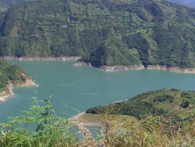 Hidroeléctrica del Guavio retoma operaciones tras levantarse los bloqueos