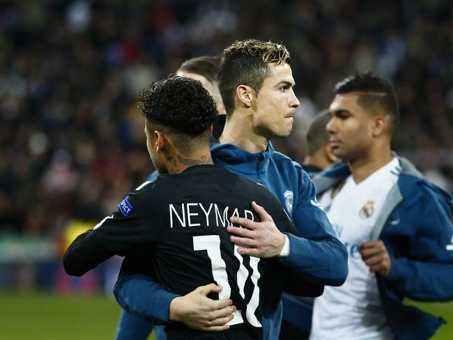 Cristiano Ronaldo junto con Neymar