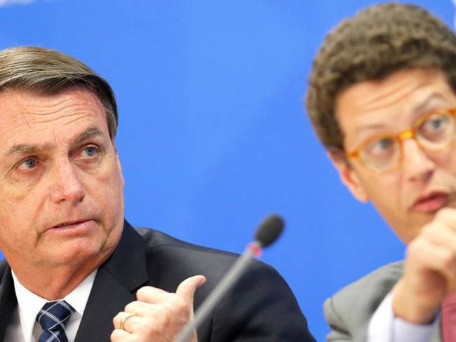 El presidente de Brasil, Jair Bolsonaro, y el ministro de Medio Ambiente, Ricardo Salles.