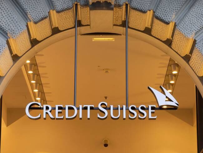 ZURICH, SWITZERLAND - MARCH 16: The company logo is seen at the global headquarters of Swiss bank Credit Suisse the day after its shares dropped approximately 30% on March 16, 2023 in Zurich, Switzerland. Credit Suisse has reportedly asked the Swiss government for support following the refusal of a Saudi backer to provide any more money. The sharp drop in share price sent shares of other major European banks down. The disruption is coming on the heels of the failure of Silicon Valley Bank in the USA. (Photo by Arnd Wiegmann/Getty Images)