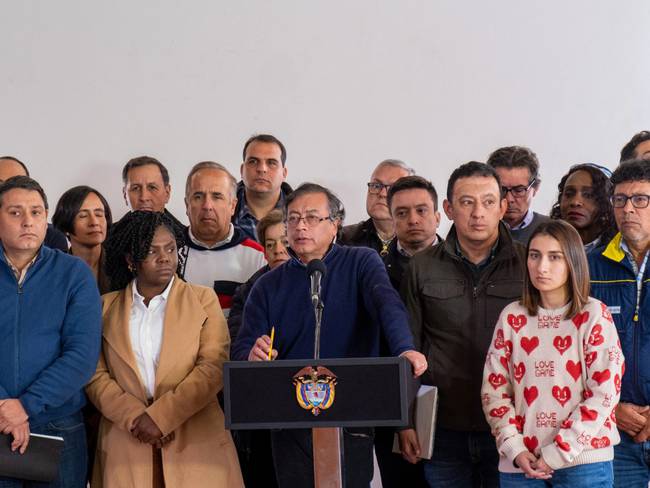 Presidente Gustavo Petro y gabinete anuncia medidas para atender emergencia en el suroccidente del país. Foto: Presidencia.