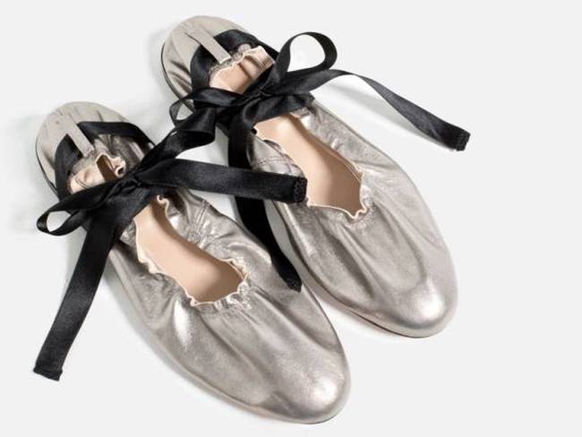 Mismo Escribe un reporte desfile Las baletas amarradas a los tobillos se imponen en instagram. Zapatos  estilo bailarina están pisando fuerte en Instagram : Zapatos estilo  bailarina están pisando fuerte en Instagram