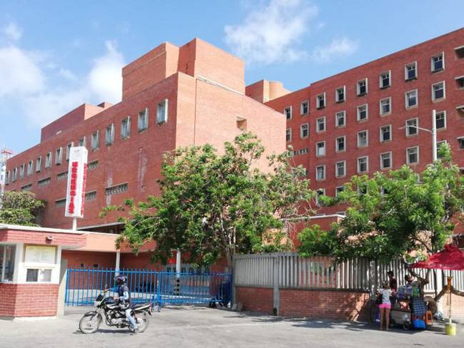 Denuncian despido de 200 empleados del hospital Julio Méndez Barreneche