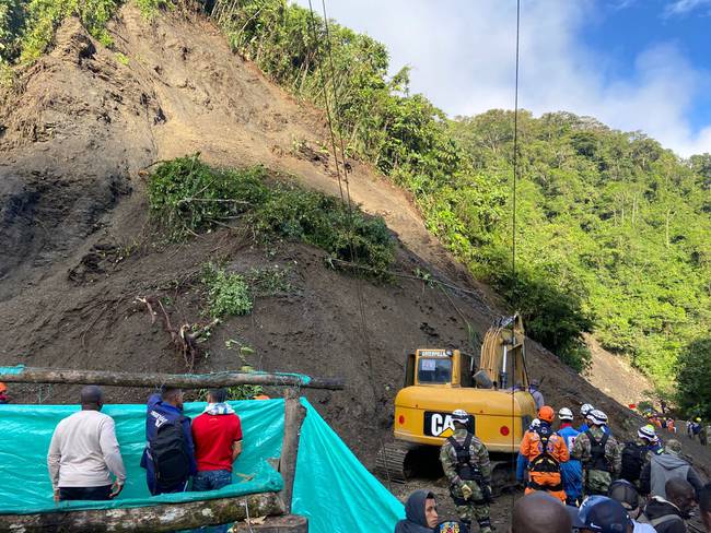 ¿Cómo avanzan las operaciones de búsqueda tras el derrumbe en la vía Risaralda-Chocó?