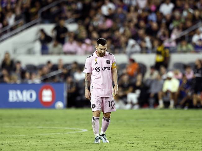 Los Angeles (United States), 04/09/2023.- Lionel Messi of Inter Miami FC reacts after a missed opportunity to score during the MLS soccer match between LAFC and Inter Miami FC at BMO Stadium in Los Angeles, California, USA, 03 September 2023. EFE/EPA/ETIENNE LAURENT