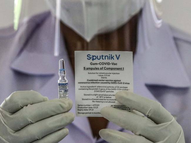 Vacunación con la fórmula de Sputnik V