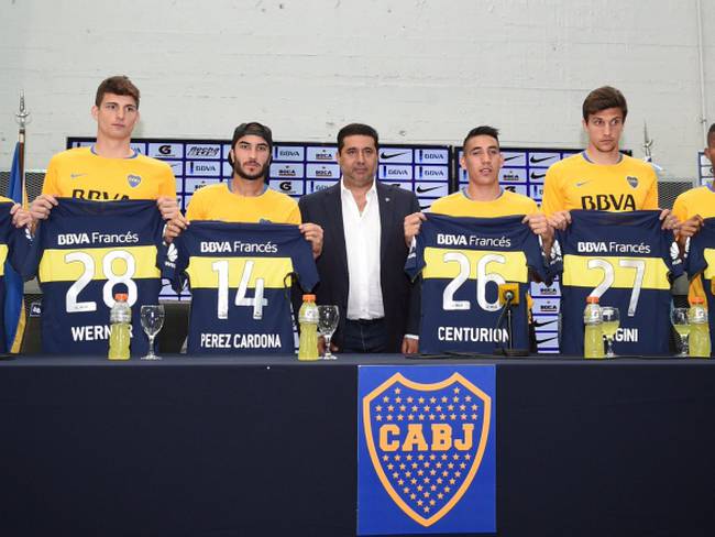 Barrios y Pérez fueron presentados con la camiseta de Boca