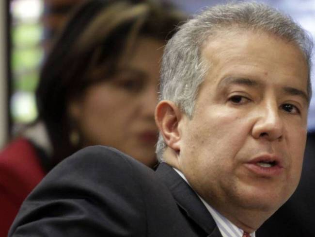 Rechazo de pruebas habría llevado al suicido a Fernando Bermúdez: Mario Iguarán
