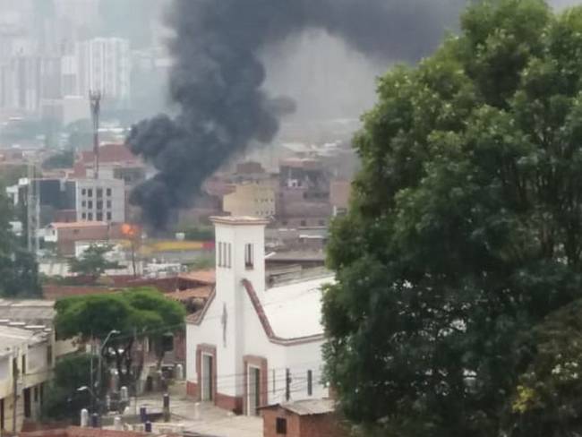 Seis personas afectadas y un colegio evacuado por incendio en Itagüí