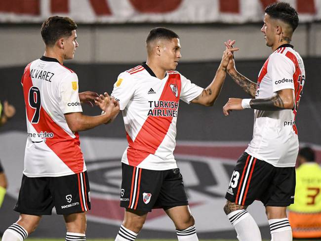 Juan Fernando Quintero anotó un nuevo gol con River Plate