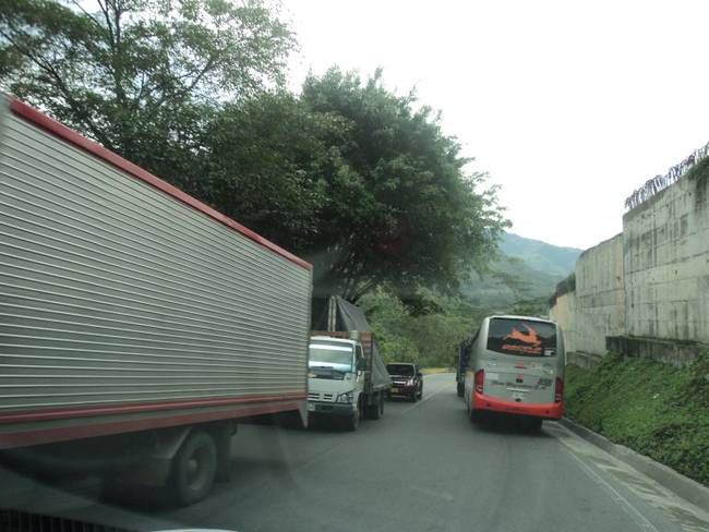 Incremento de gasolina y Acpm afecta 40% de la canasta del transporte: Camioneros