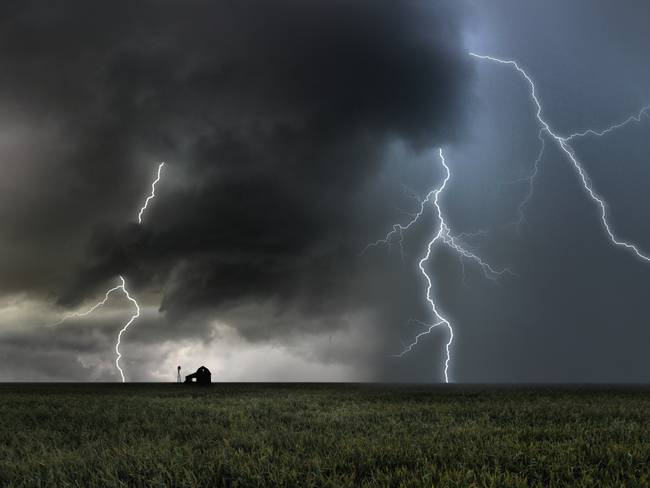 Rayos durante tormenta eléctrica. Imagen de referencia. Foto: Getty Images