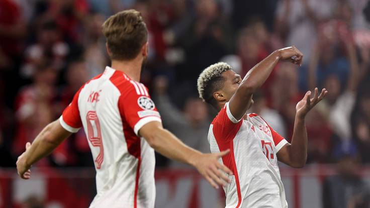 Munich (Germany), 20/09/2023.- Munich&#039;s Serge Gnabry celebrates after scoring the 2-0 lead during the UEFA Champions League group stage soccer match between FC Bayern Munich and Manchester United in Munich, Germany, 20 September 2023. (Liga de Campeones, Alemania) EFE/EPA/Anna Szilagyi