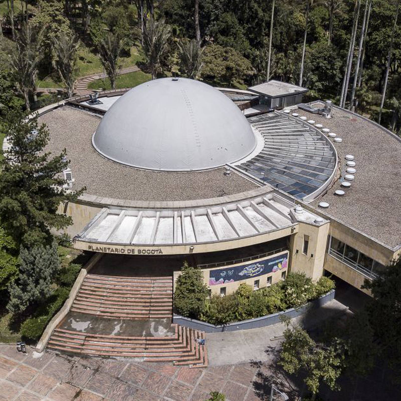 Llega a Chía por primera vez el Planetario, divulgando la astronomía