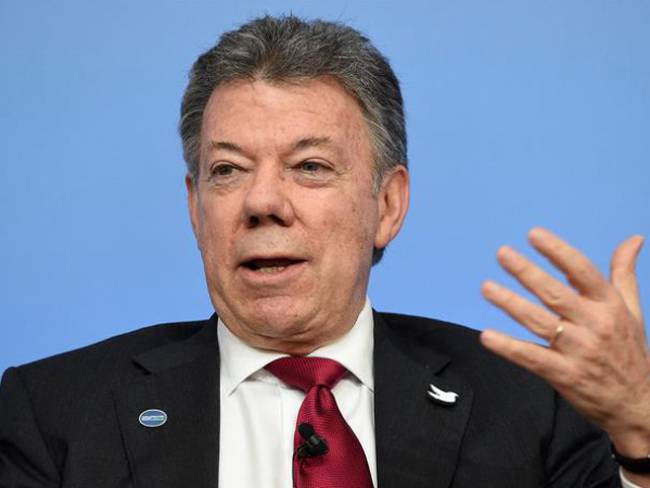 Santos anuncia creación de registro de propietarios de empresas y otras herramientas anticorrupción