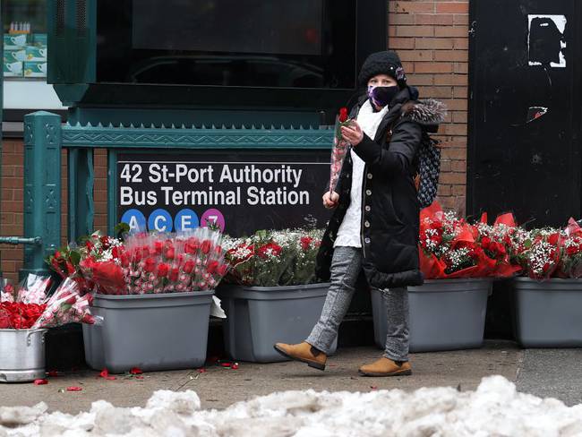 EE.UU. celebra San Valentín con altos precios y escasez de flores
