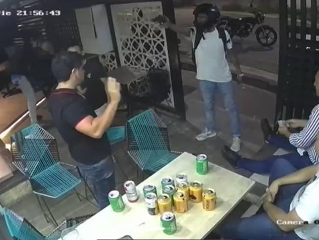Bucaramanga: en video quedó registrado cinematográfico robo a un café
