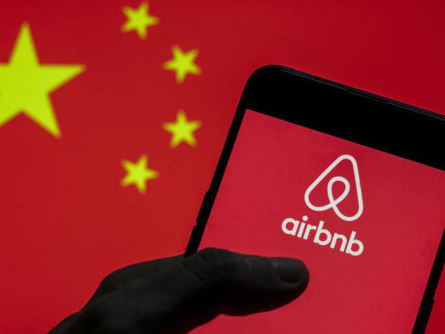 Airbnb planea suspender su servicio en China 