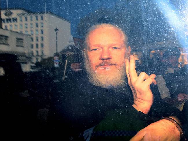 &quot;Assange podría morir en prisión&quot; advierten médicos en carta abierta