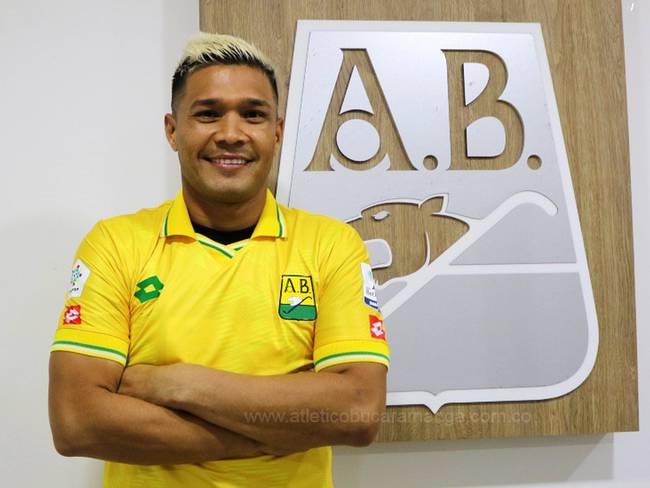 Teófilo Gutiérrez es nuevo jugador de Atlético Bucaramanga / @ABucaramanga