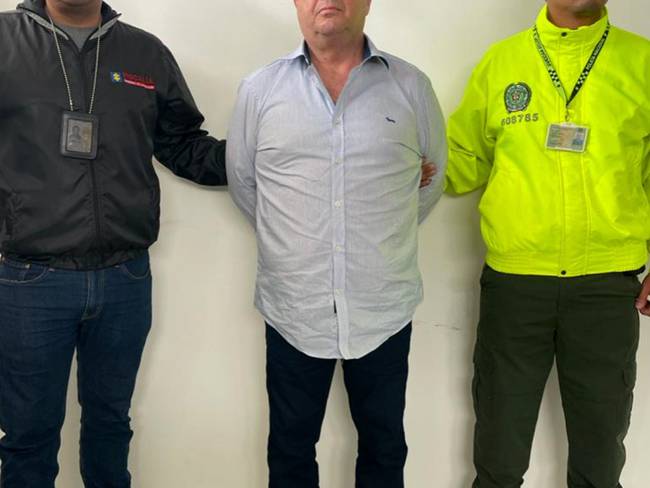 ‘Narco paramilitar’ alias ‘Ojitos Azules’ permanece detenido en Bogotá