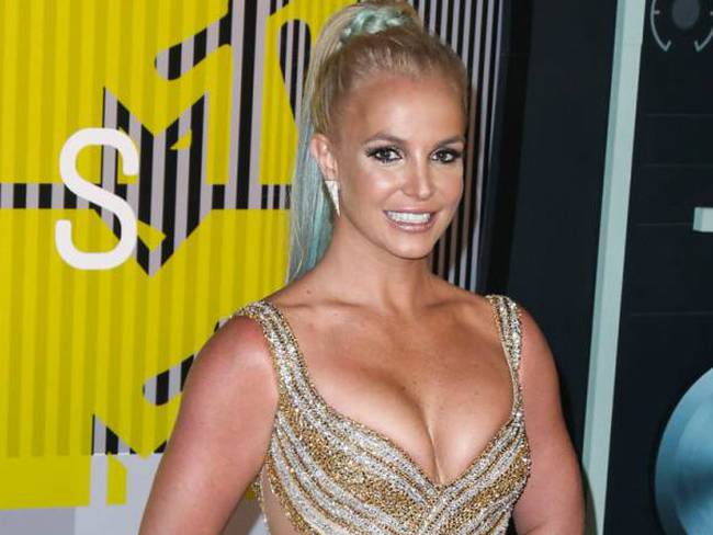 Britney Spears prohíbe a sus bailarines tener relaciones sexuales